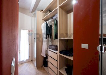Cabina armadio - Two-room apartment Ferrara - photo 13