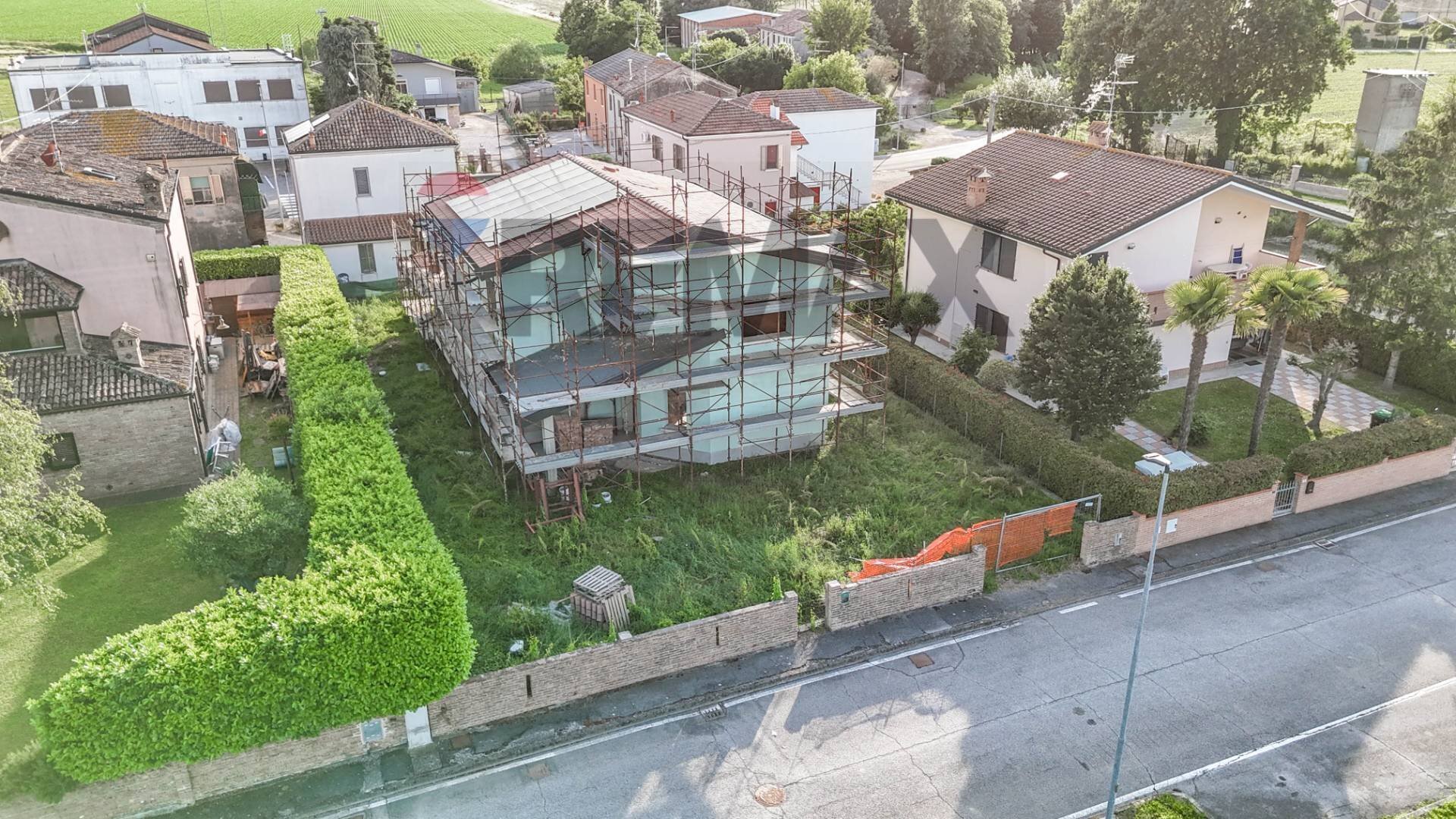 Edificio all\'aperto - Casa indipendente Piazza gramsci
 
3/c, Riva del Po - foto 1