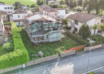Edificio all\'aperto - Casa indipendente Piazza gramsci
 
3/c, Riva del Po - foto 1