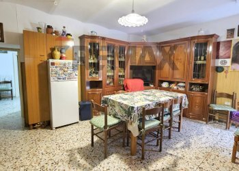 Sala da pranzo - Appartamento Via Di Ruberto
27, Pietramontecorvino - foto 6