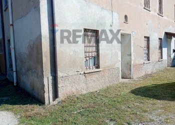 Edificio all\'aperto - Three-room apartment Strada Bardelletta
 
58, Goito - photo 13