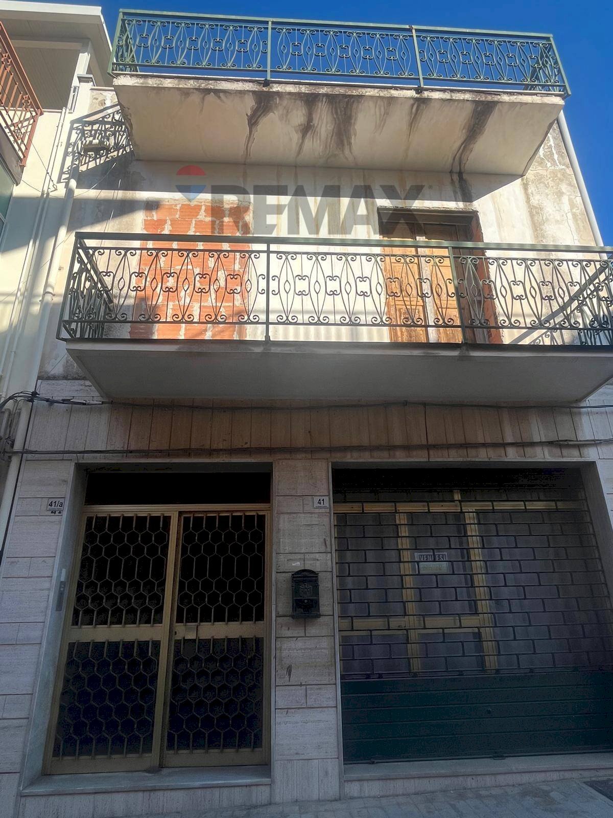 Edificio all\'aperto - Independent house via galileo galilei
41, Solarino - photo 2