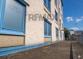 Edificio all\'aperto - Capannone Piazzale schumm, Alpignano - foto 4