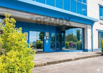 Edificio all\'aperto - Capannone Piazzale schumm, Alpignano - foto 8