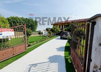 Terrazza - Semi-detached house Via Montenero
 
6, Virle Piemonte - photo 1