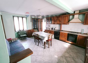 Cucina - Semi-detached house Via Montenero
 
6, Virle Piemonte - photo 6