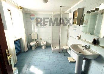 Bagno - Semi-detached house Via Montenero
 
6, Virle Piemonte - photo 18