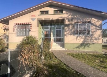Casa all\'aperto - Casa semi indipendente Via Milazzo
 
91, Sermide e Felonica - foto 1