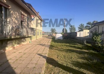 Terrazza - Casa semi indipendente Via Milazzo
 
91, Sermide e Felonica - foto 22