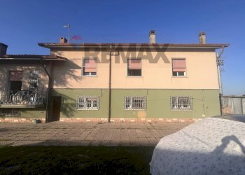 Casa all\'aperto - Casa semi indipendente Via Milazzo
 
91, Sermide e Felonica - foto 23