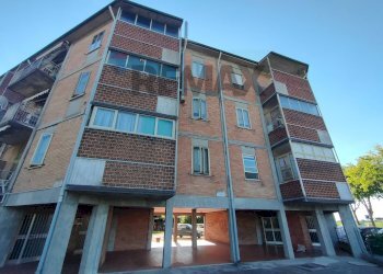 Edificio all\'aperto - Trilocale piazzale po
 
3, Tresignana - foto 3