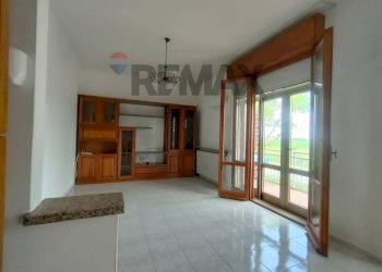 Stanza vuota - Trilocale piazzale po
 
3, Tresignana - foto 17
