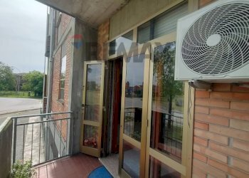 Balcone - Trilocale piazzale po
 
3, Tresignana - foto 28