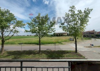 Edificio all\'aperto - Trilocale piazzale po
 
3, Tresignana - foto 30