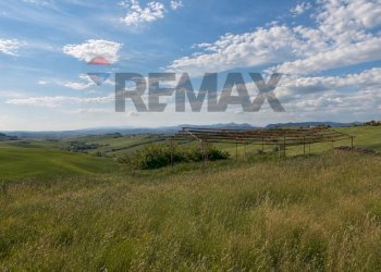 Vista delle montagne - Rustico San Mommeo
 
6, Belvedere Ostrense - foto 17