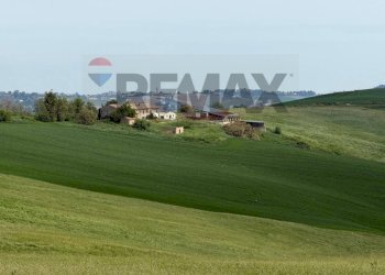 Vista delle montagne - Rustico San Mommeo
 
6, Belvedere Ostrense - foto 23