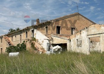 Casa all\'aperto - Rustico San Mommeo
 
6, Belvedere Ostrense - foto 27
