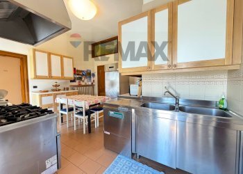 Cucina - Villa viale italia
 
18, Ponte San Pietro - photo 17