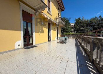 Terrazza - Villa viale italia
 
18, Ponte San Pietro - photo 19