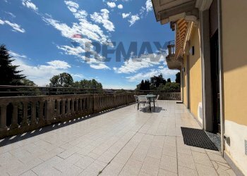 Terrazza - Villa viale italia
 
18, Ponte San Pietro - photo 21