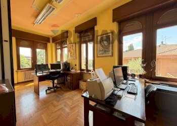 Ufficio - Villa viale italia
 
18, Ponte San Pietro - photo 22