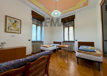 Sala da pranzo - Villa viale italia
 
18, Ponte San Pietro - photo 23