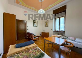 Sala da pranzo - Villa viale italia
 
18, Ponte San Pietro - photo 25