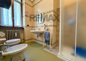 Bagno - Villa viale italia
 
18, Ponte San Pietro - photo 40