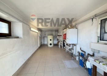 Lavanderia - Villa viale italia
 
18, Ponte San Pietro - photo 57