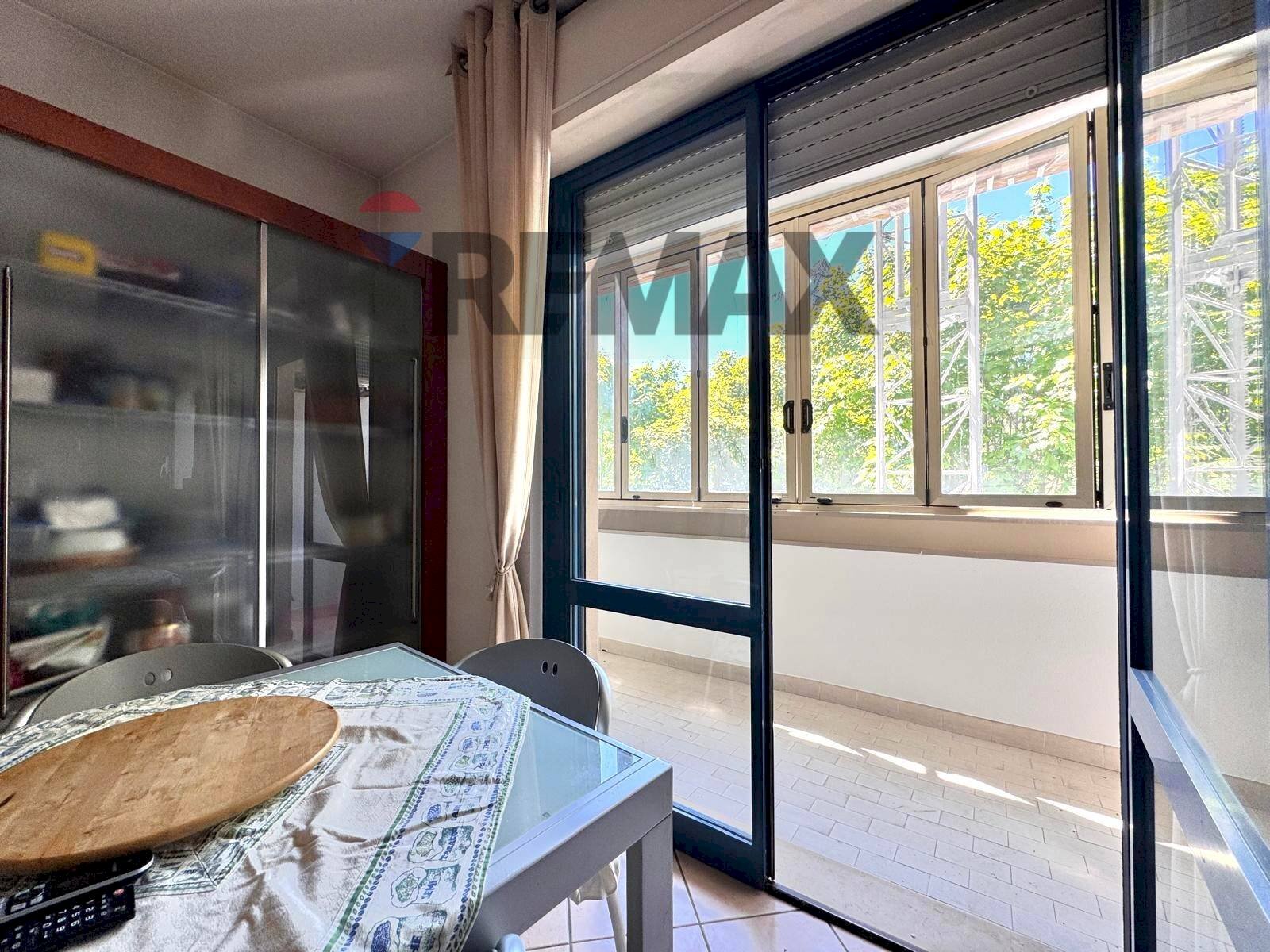 Sala da pranzo - Quadrilocale via Duccio Tancredi Galimberti
 
49, Forlì - foto 2