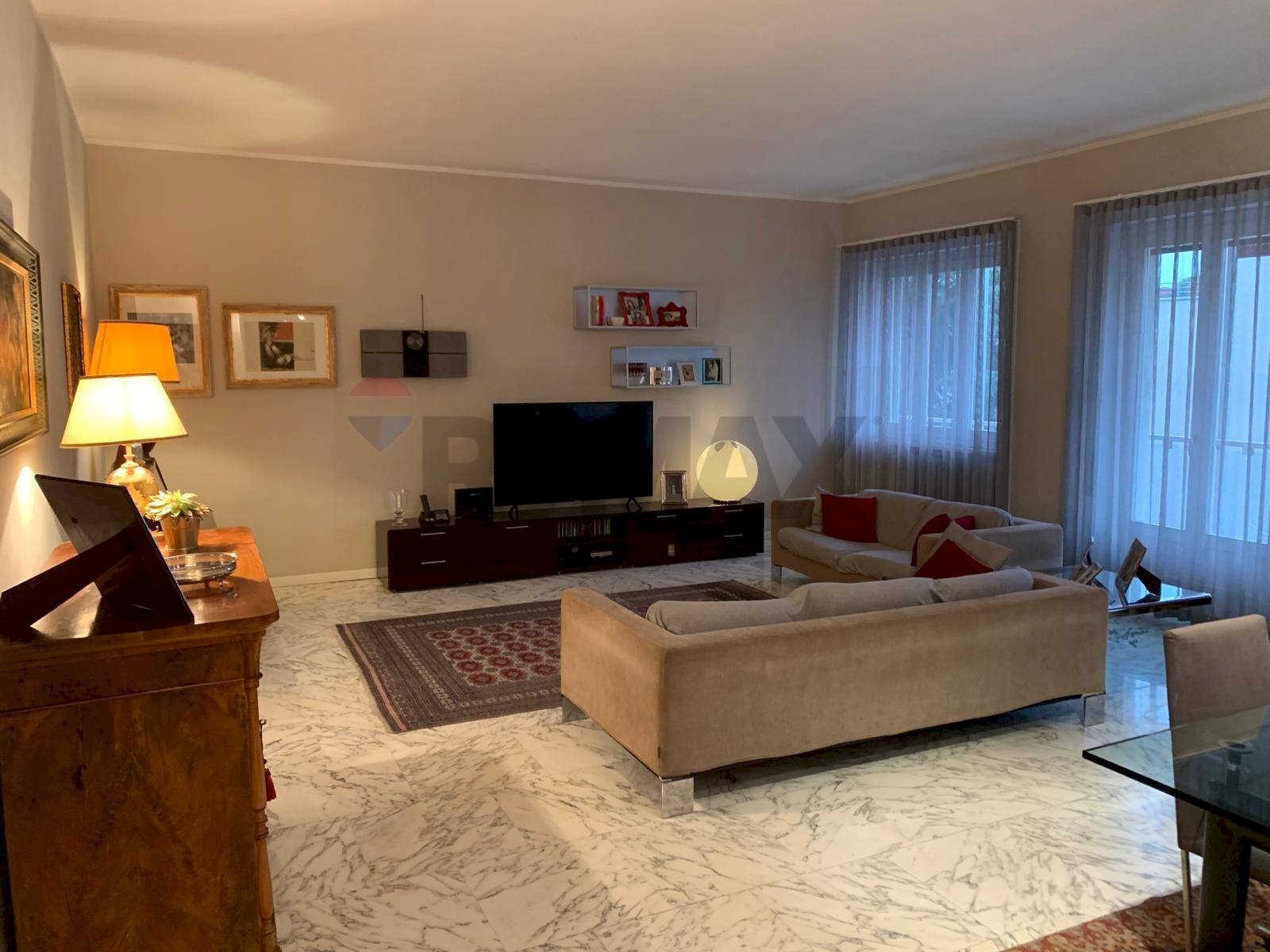 Soggiorno - Four-room apartment Pavia - photo 1