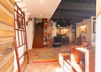 Scale - Four-room apartment Via Trento e Trieste
 
31, Montalto di Castro - photo 8