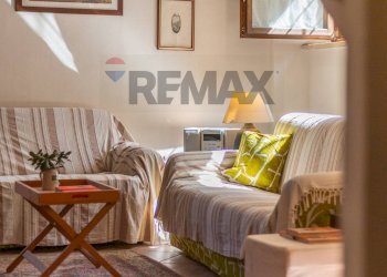 Soggiorno - Four-room apartment Via Trento e Trieste
 
31, Montalto di Castro - photo 12