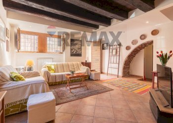 Soggiorno - Four-room apartment Via Trento e Trieste
 
31, Montalto di Castro - photo 13