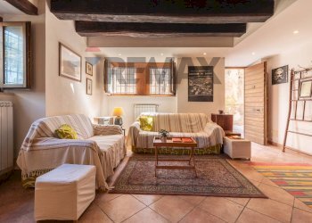 Soggiorno - Four-room apartment Via Trento e Trieste
 
31, Montalto di Castro - photo 14