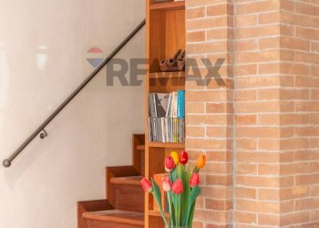 Scale - Four-room apartment Via Trento e Trieste
 
31, Montalto di Castro - photo 27
