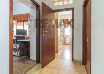 Hall / corridoio - Four-room apartment Via Mediterranea
 
12, Montalto di Castro - photo 29