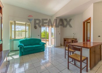 Sala da pranzo - Villa S.V. Li Cadduffi
 
1H, Sassari - photo 19
