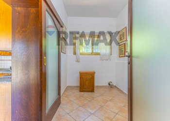 Hall / corridoio - Villa S.V. Li Cadduffi
 
1H, Sassari - photo 77