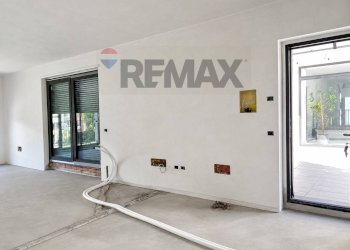 Terrazza - Ufficio VIA LUIGI ENAUDI
 
13, Meda - foto 8