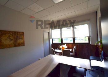 Sala da pranzo - Ufficio Via Strasburgo
 
24, Parma - foto 9