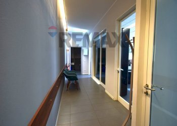 Hall / corridoio - Ufficio Via Strasburgo
 
24, Parma - foto 10