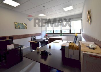 Ufficio - Ufficio Via Strasburgo
 
24, Parma - foto 11