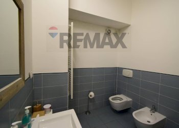 Bagno - Ufficio Via Strasburgo
 
24, Parma - foto 18