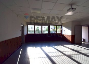 Stanza vuota - Ufficio Via Strasburgo
 
24, Parma - foto 25
