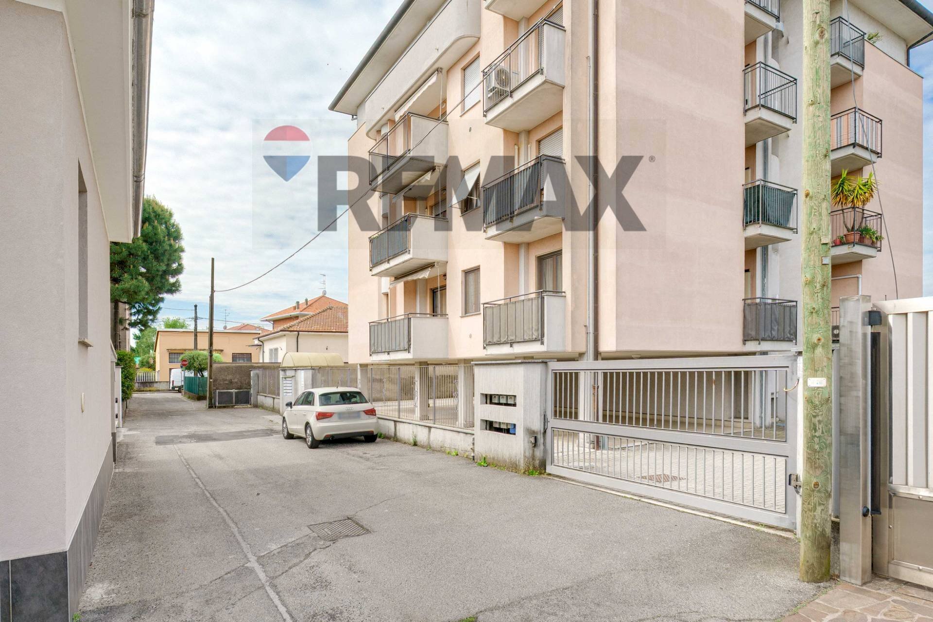 Edificio all\'aperto - Three-room apartment via dandolo
 
5, Busto Arsizio - photo 1