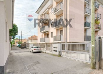 Edificio all\'aperto - Trilocale via dandolo
 
5, Busto Arsizio - foto 1