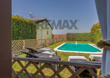 Piscina - Villa a Schiera Strada Carpaneto
 
1, Parma - foto 3