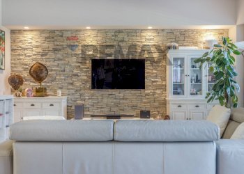 Soggiorno - Villa a Schiera Strada Carpaneto
 
1, Parma - foto 10
