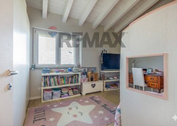 Camera / camera da letto - Villa a Schiera Strada Carpaneto
 
1, Parma - foto 33